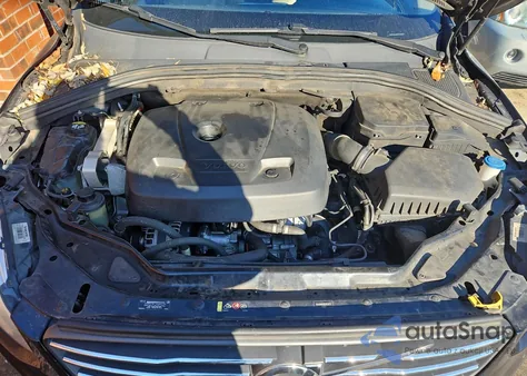 2016 Volvo Xc60 T5 Premier z USA, uszkodzony, nr VIN YV440MDK8G2853679